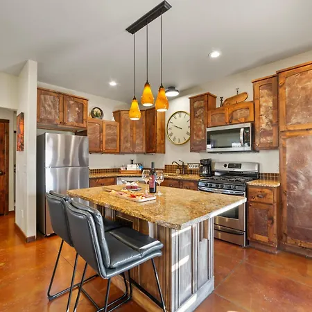 Red Rock Oasis Villa
